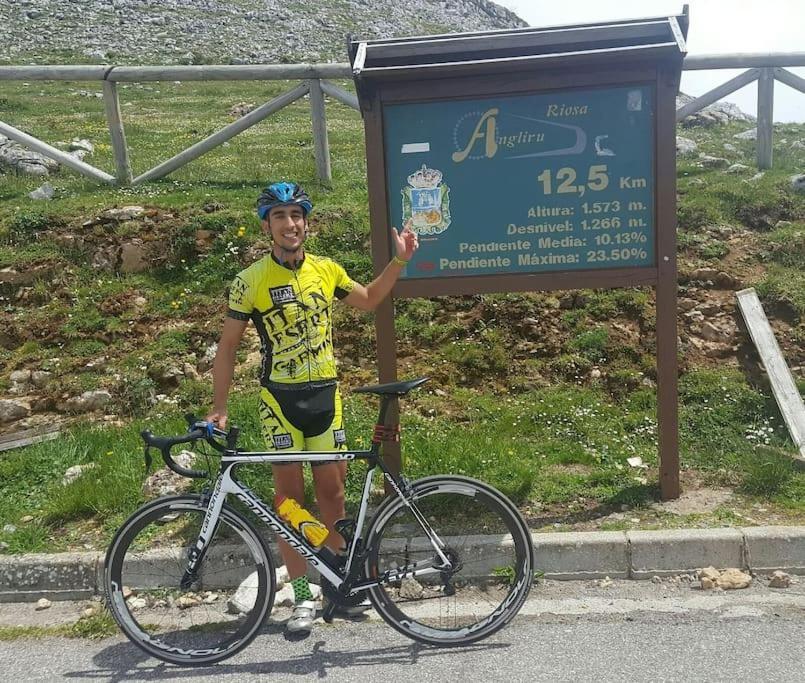 Appartamento Angliru 3 Precioso Santa Eulalia de Morcin Esterno foto